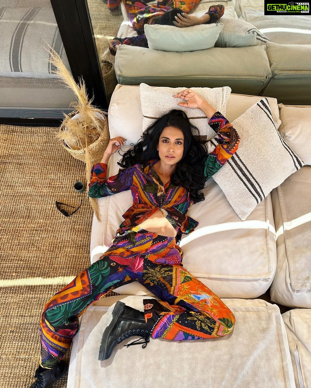 Sarah Jane Dias Instagram - ex-skew me… . #fashion #fashiondiaries #coordset #whatiwore