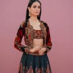 Sarah Jane Dias Instagram – Ritu Kumar – making women feel like queens, since 1969
.
i wore Ritu Kumar to the Miss World in 2007. the garments made me feel like a queen then and they made me feel the same now. thank you Ritu.
.
#ritukumar #indiandesigners #indiandesigner #indianfashion #Indian #indianwear #proudtobeindian #fashiondiaries #fashion #fashion fashion
. 
hair and makeup – @cheragsmagicalmakeovers @jayshreethakkarhairartist @makeupbyshilpa_vr 
styling – @jhanvi_pallicha 
outfit – @ri_ritukumar @ritukumarhq 
shoes – @paioshoes 
jewellery – @kavyapotluriofficial