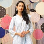 Sarah Jane Dias Instagram – mul mul
.
#indianavatar #desigirl #Indian #indianwear #salwarsuits #salwar #whatiwore #desilook #desigirl