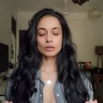 Sarah Jane Dias Instagram - meditating in Bandra right now 😡🙄