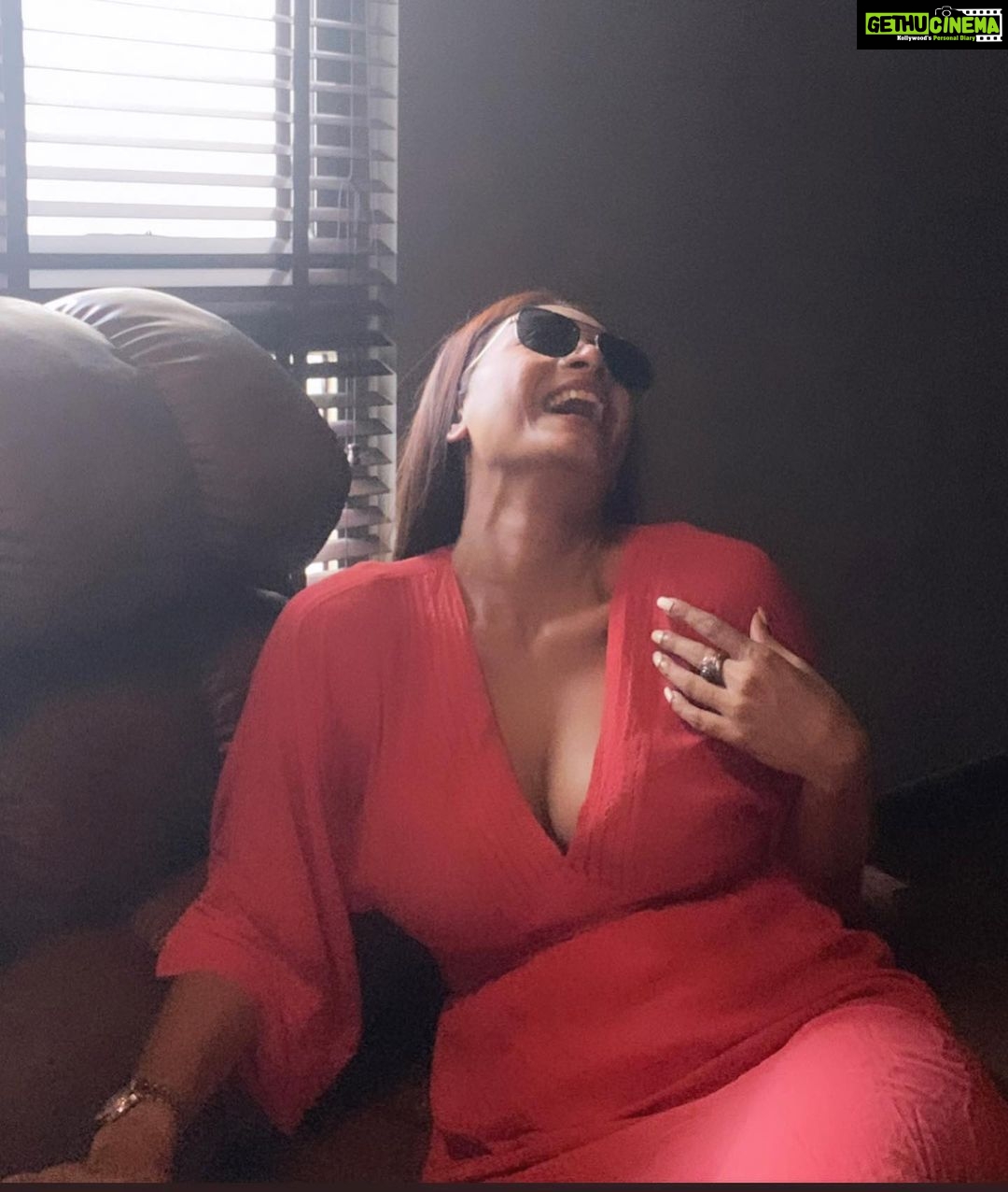 Satarupa Pyne Instagram - The light knows you better !!