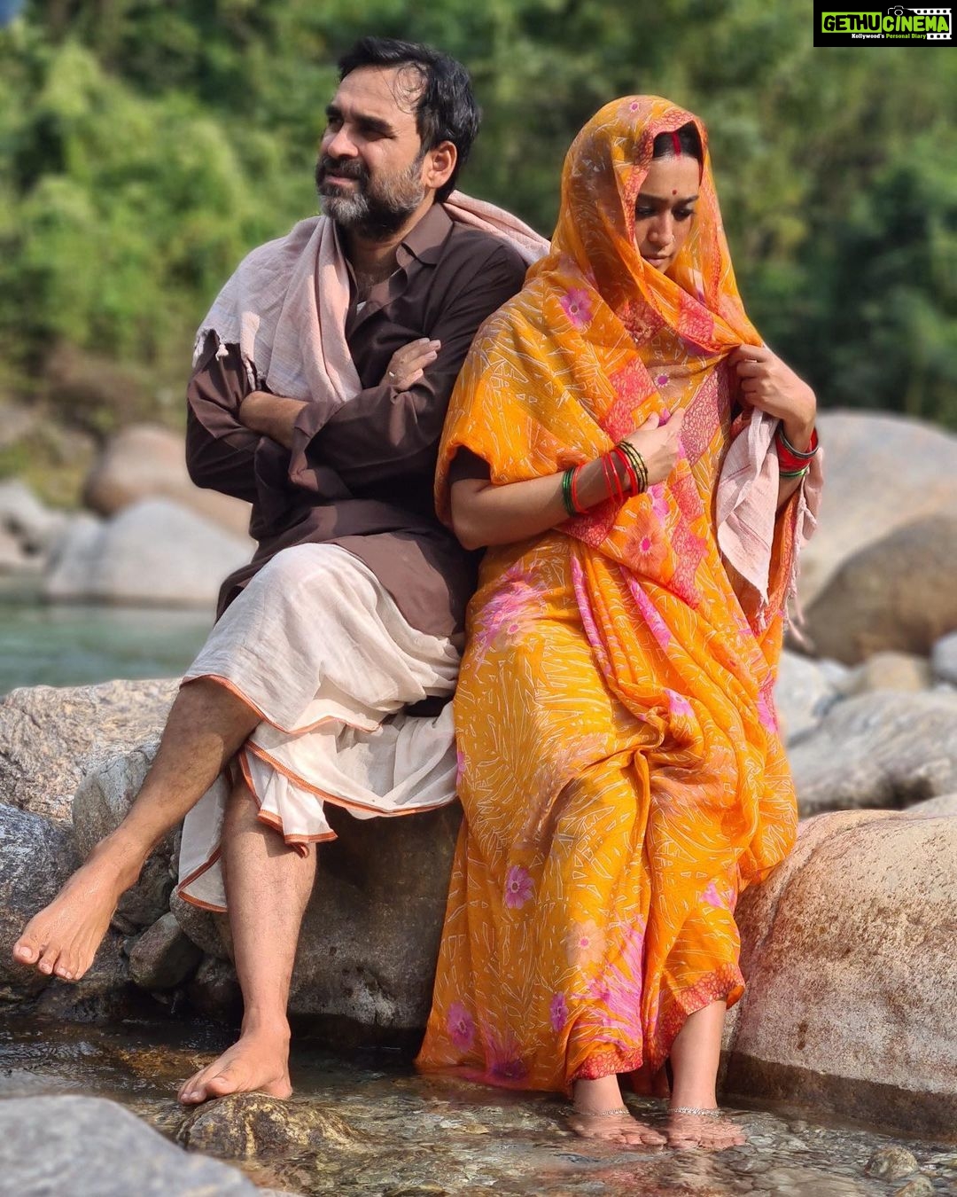Sayani Gupta Instagram - Happy birthday Tripathi Ji! Every moment is unique with you! Thank you for giving so much love and warmth to Lajjo! And for being the most adorable co-actor ever! Hopefully we will create more cinema! Tab tak khush Rahiye, abaad rahiye! Dher saraa pyaar! @pankajtripathi ๐ธ