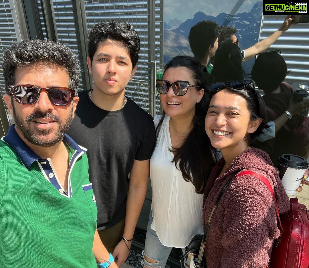 Sayani Gupta Instagram - Chance meeting at Zurich airport! I mean what are the chances!!! When @minimathur came from the back and did Dhappa! Best surprise eva! I mean WTF even! @kabirkhankk @vivaankabir @sairahkabir (not in this photo) Zurich Airport
