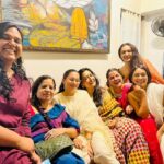 Sayani Gupta Instagram - Ganpati Girls At The Seth’s @shru2kill @bombaychowparty @minimathur @smritikiran @sheetal_menon @dipannitasharma @pita.chat @mariagorettiz @jaya_misra 📸 @bejoynambiar