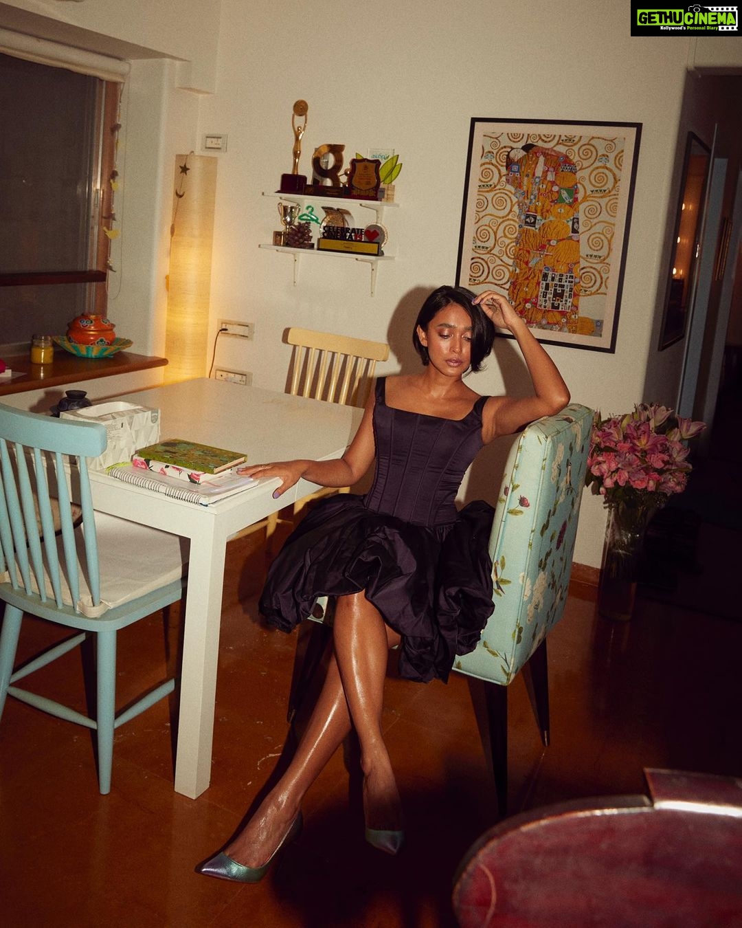 Sayani Gupta Instagram - Vintage 2 @gauriandnainika @louboutinworld @shreejarajgopal @eshwarlog @paloshell @kadamajay