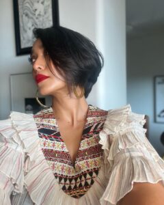 Sayani Gupta Instagram - For the @ringsofpoweroffical screening! Thank you Amazonians @aparnapurohit @amazonprimevideoindia for a wonderful evening! @eshwarlog @deepalid10 @shreejarajgopal love you guys 👚 @shopverb