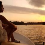 Sayani Gupta Instagram - #throwback Srilanka 🌅