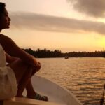 Sayani Gupta Instagram - #throwback Srilanka 🌅