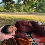 Sayani Gupta Instagram - Picnic siesta @doyoulovedeep @krutikaamrania Hyde Park, London