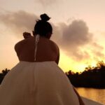 Sayani Gupta Instagram - #throwback Srilanka 🌅