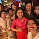 Sayani Gupta Instagram - @kaushaloza made an impeccable film with an incredible set of people called #junaagadh It’s out on @largeshortfilms and has some brilliant performances, cinematography, sound design & music! It’s a poetry of loss, love, heartbreak, roots and humanity. It was also an unexpected mini FTII Reunion and we were all just ecstatic and grateful to be meeting each other after years (some after even 11 years) and know that no matter which part of the world we are in, how many years we meet after.. ftii tribe will always be the warmest spot in our hearts! And also met some of my batchmates!!! The notorious 2008 batch! 😄 @rasikadugal @naseeruddin49 @rajarjunofficial @padmavatirao #udaychandra and the cat! What fabulous performances! @doorbeenwaala @bigyna Have outdone themselves!@girish_jotwani @megovindaraju @sashwat Congratulations guys! Pantar gang.. @goraxnath @g.y.a.n.i @paramitagh @rukshana_tabassum @shreyagupta13 @shaibyarakesh @cinemical @ashishsverma @ronjinichakraborty @anindyashankardas @neelanjanaborthakur @karthiknganesh #prateekvats @singvikram.83 @niteingoel @anishjohn83 #ravi #bhansali @satchitpuranik @debmedhekar @kunalchandra2005 & company! We all remembered #shedgeji and toasted to the spirit of him that glue us together still and make us what we truly are. Ftii is the blood in our veins and we will always be connected. No matter what. To celebrating cinema and comradeship!