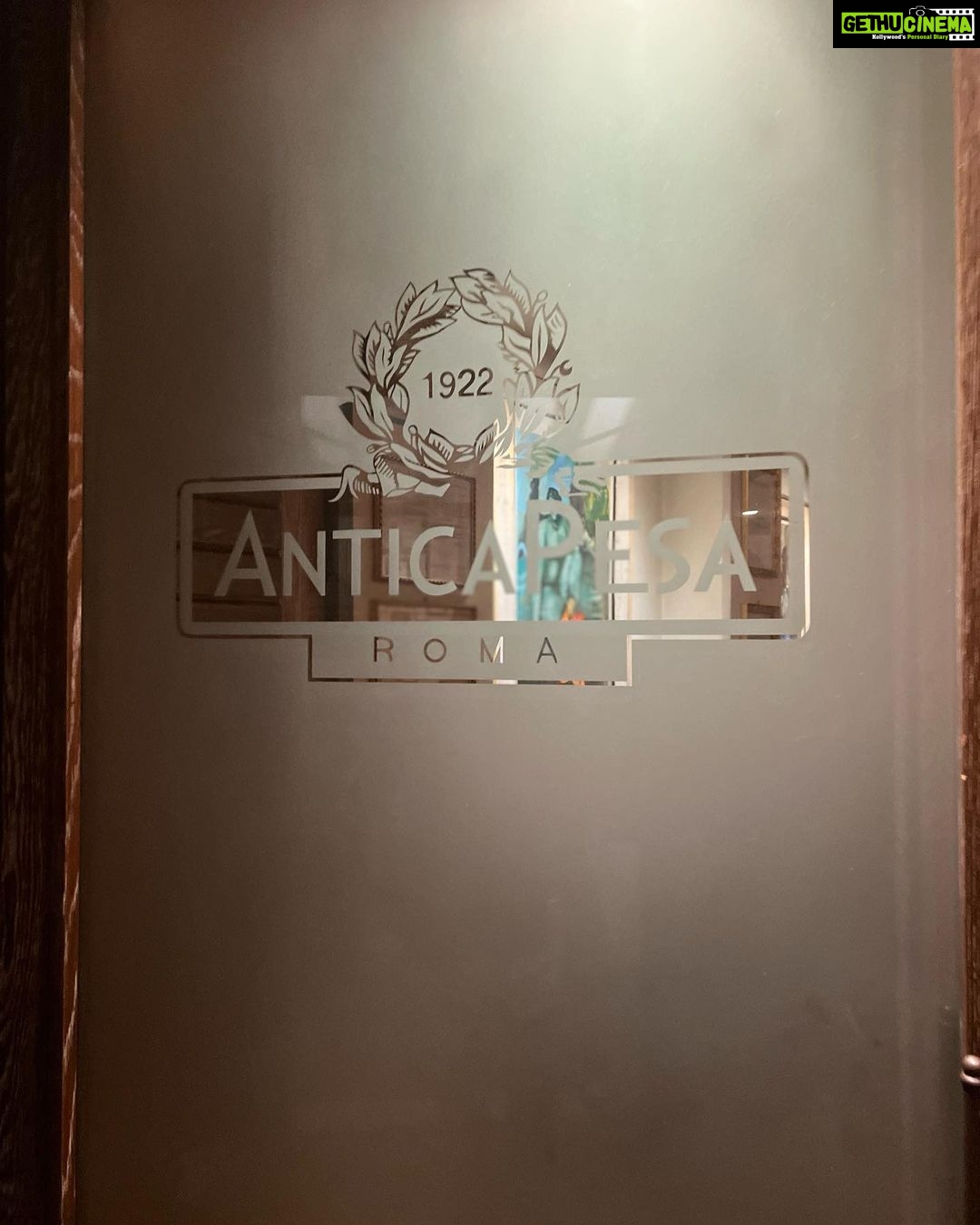 Sayani Gupta Instagram - I happened to eat at one of the most delightful restaurants that apparently is a favourite haunt of many of our favourites! @anticapesa is a Michelin ⭐️ marvel of food that tastes and looks like art! Must try next time you are visiting! PS: one day my photo will be up on that wall! 🤞 Trastevere Roma