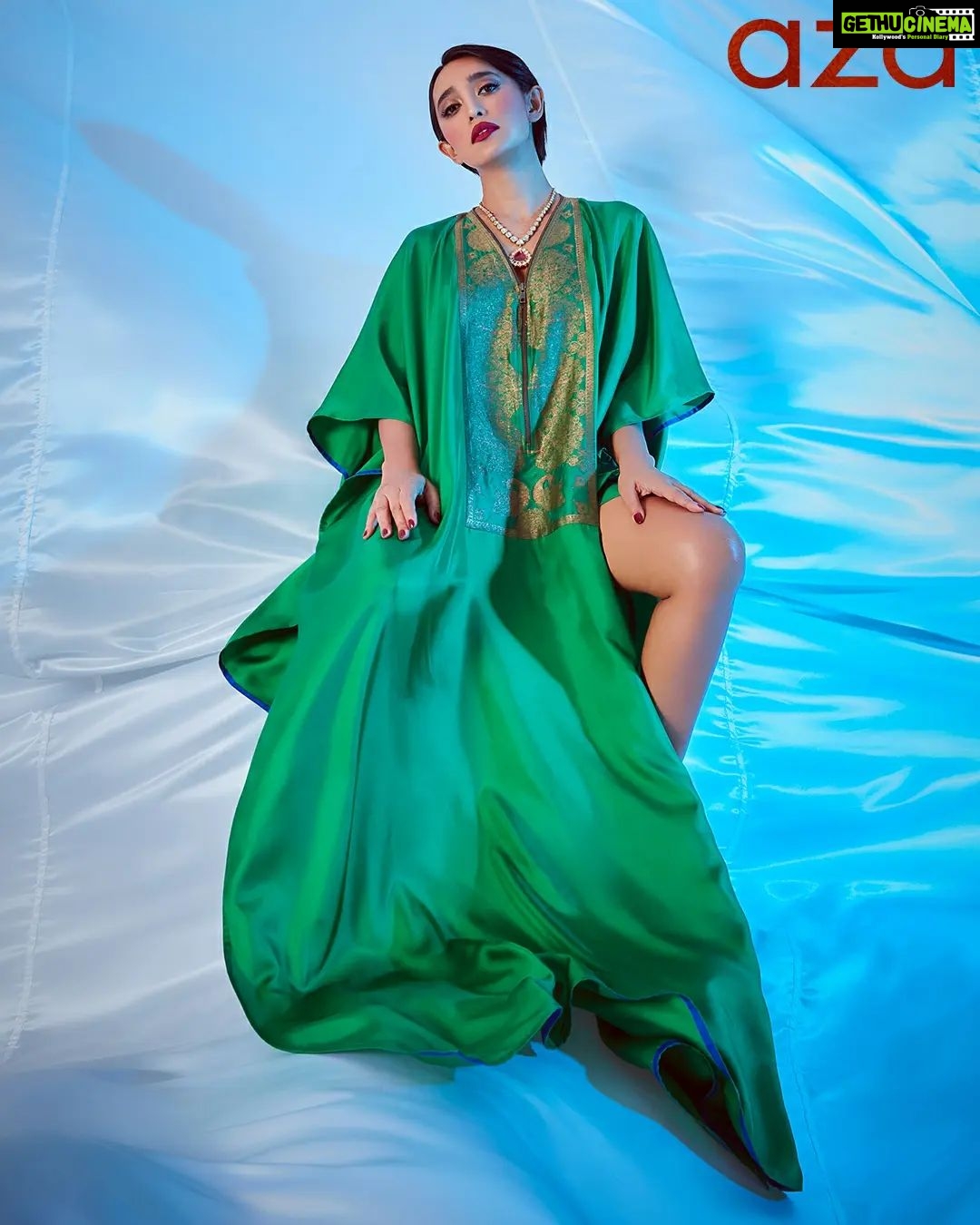 Sayani Gupta Instagram - @azafashions presents #CoverStory starring the exceptionally creative @SayaniGupta, whose love for the fine arts runs so deep that she opines she may have been an art connoisseur from a royal family in her past life: “I think my love for the fine arts comes from growing up in Kolkata. My father and I would religiously visit the Academy of Fine Arts. My cousin, #ProbirGupta is one of the most renowned modern artists in India. I love observing paintings, feeling them, letting them seep into my being… I can spend a lot of time, almost four to six hours, appreciating a single work of art. I like how paintings affect my disposition and demeanour. The way I walk changes sometimes when I step out of a museum. I’m fascinated by a lot of Renaissance paintings. I really wish to become an art collector someday.” Psst – the art aficionado once almost gifted a Matisse painting to the legendary #ShahRukhKhan! Get to know the dynamic star and read all about her journey in our #AzaCoverStory (link in bio): https://www.azafashions.com/coverstory_sayanigupta On Sayani: @payalkhandwala Necklace: @mahesh_notandass Editor: @devanginishar Photographer: @kadamajay Interview: @sreemita_bhattacharya Styling: @shreejarajgopal Hair: @deepalid10 Makeup: @sitalmakeup Artist’s Reputation Management: @raindropalterego Coordinator: @thatgirlinabob #Aza #AzaFashions #AzaMagazine #MagazineCover #Bollywood #Celebrity #PayalKhandwala #CelebrityStyle #CelebrityFashion #FourMoreShotsPlease #SayaniGupta