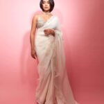 Sayani Gupta Instagram – 🤍

In @jade_bymk 
@aurnument 
@gehnajewellers1 
@eridani.in 

@shreejarajgopal 
@eshwarlog 
@krishnakami 

📷 @shivamguptaphotography