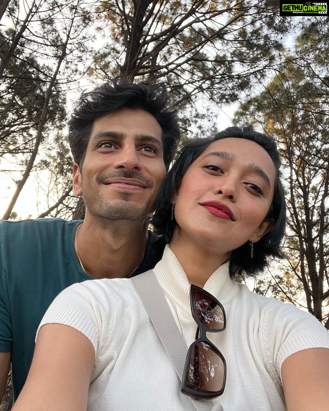 Sayani Gupta Instagram - The universe blesses you with people you seek and you need. @jogmihir is one such miracle human. If you have ever met him, you know. If you haven’t, you should meet him if you can. Mind is calm, body is happy and heart is lit. Our Yoga master is a magician. @minimathur @ishikamohanmotwane are two angel sisters who have blessed me with their love & warmth and much needed madness. Cause you need it all. #friendsforlife