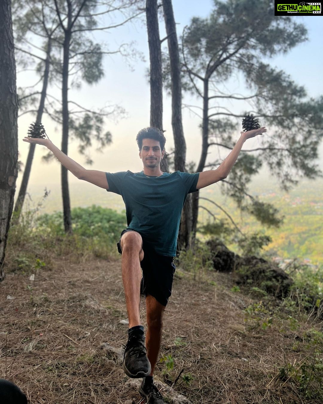 Sayani Gupta Instagram - The universe blesses you with people you seek and you need. @jogmihir is one such miracle human. If you have ever met him, you know. If you haven’t, you should meet him if you can. Mind is calm, body is happy and heart is lit. Our Yoga master is a magician. @minimathur @ishikamohanmotwane are two angel sisters who have blessed me with their love & warmth and much needed madness. Cause you need it all. #friendsforlife