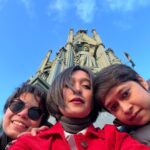 Sayani Gupta Instagram – Missing these two so much already!
Sunset in Berlin yesterday!
@paramitagh @sreya_without_h 
14 years of crazy 
Reunited
FTII to Europe 
#europediaries 
#teenlalona
#berlinebelellapona
#threesisters 
#coldwindwarmheart 
#chhotobodomaajhari
#shorthairgirls Viktoria Park, Berlin
