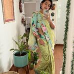 Sayani Gupta Instagram - Love this @mrunalinirao saree That I discovered in my wardrobe. Thank you for this fun saree @uri.india 💚 Also notorious for wearing socks and birks with EVERYTHING!