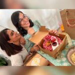 Sayani Gupta Instagram - Merry Christmas 🎄 @jessicasadana @anindyashankardas bring the best hosts ever! United with the FTII family after so long! But obviously forgot to take photos after the first half an hour 🤦‍♀️🤷‍♀️ @paramitagh @ronjinichakraborty @takkar.charu @thatthalasserygirl the cake was yum!