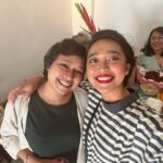 Sayani Gupta Instagram - Merry Christmas 🎄 @jessicasadana @anindyashankardas bring the best hosts ever! United with the FTII family after so long! But obviously forgot to take photos after the first half an hour 🤦‍♀️🤷‍♀️ @paramitagh @ronjinichakraborty @takkar.charu @thatthalasserygirl the cake was yum!