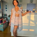 Sayani Gupta Instagram – 🤍

Wet hair
Brown lips
And some Sun

@shreejarajgopal @_otherlabel
@eridani.in