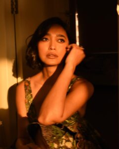 Sayani Gupta Instagram - #jubilee Outfit @rockystarofficial Jewellery @tsaraofficial Heels @charleskeithofficial Make up @eshwarlog Hair @paloshell Styled by @shreejarajgopal Assisted by @dhwanii.jain @nandinijain05 📸 @pehelaggarwal