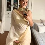 Sayani Gupta Instagram – Too many of the same 🫣😬