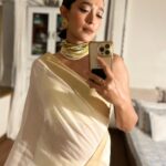 Sayani Gupta Instagram – Too many of the same 🫣😬