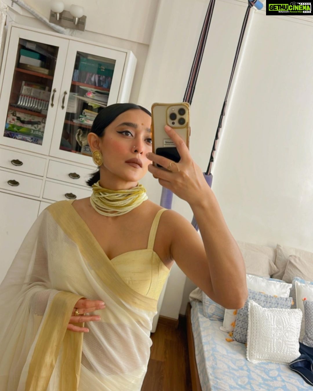 Sayani Gupta Instagram - Too many of the same 🫣😬