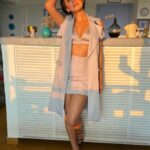Sayani Gupta Instagram - Throwback to great light and short hair!