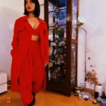 Sayani Gupta Instagram - From no plan to getting dressed in a jiffy only cause I have the best team! They are just unbelievable. 🎈❤️🤞🖤💃 @eshwarlog @paloshell @dhwanii.jain @shreejarajgopal Wearing one of my favourite homegrown & go to brands @stylemati 💋
