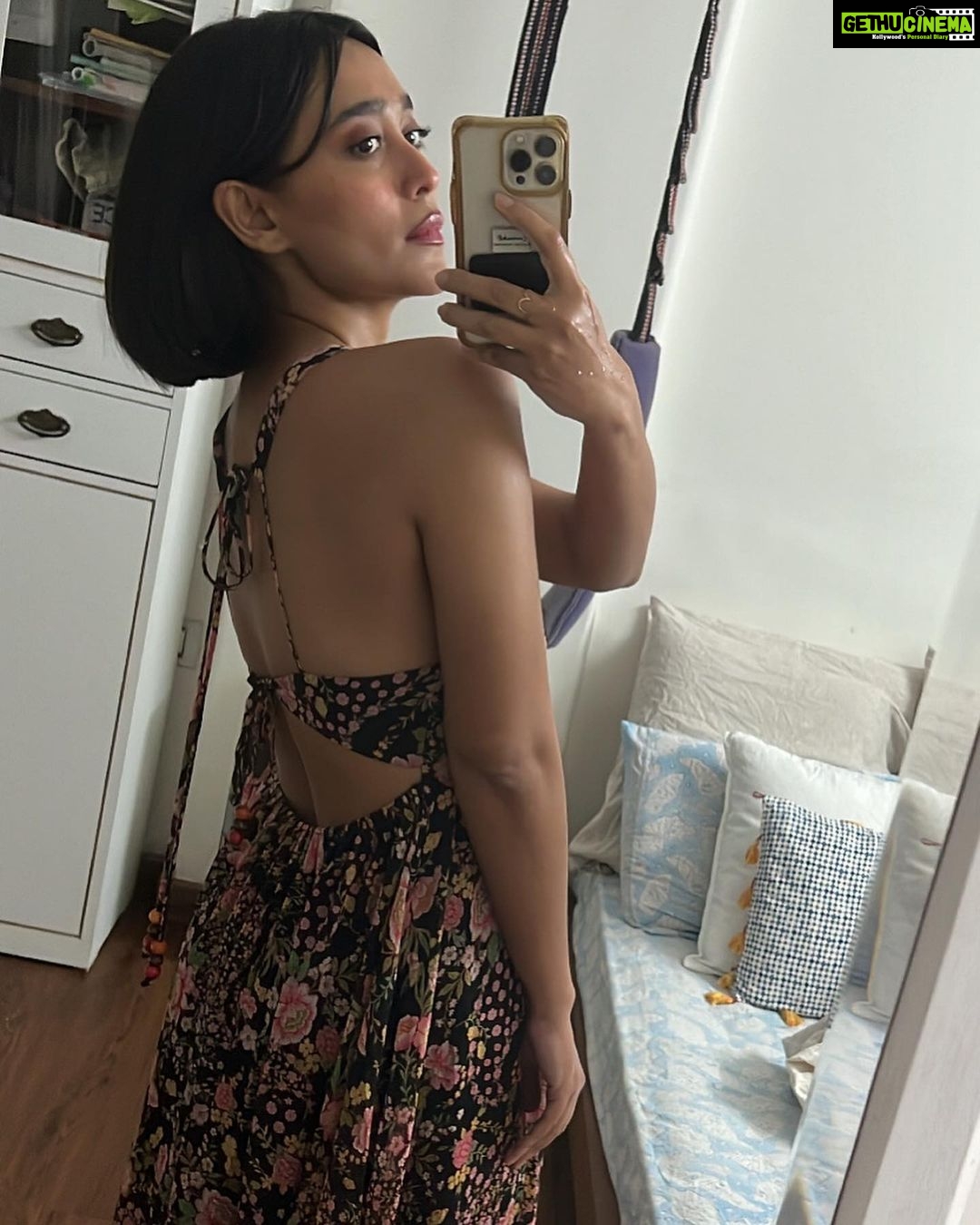Sayani Gupta Instagram - Felt 🤓 in my new 👗