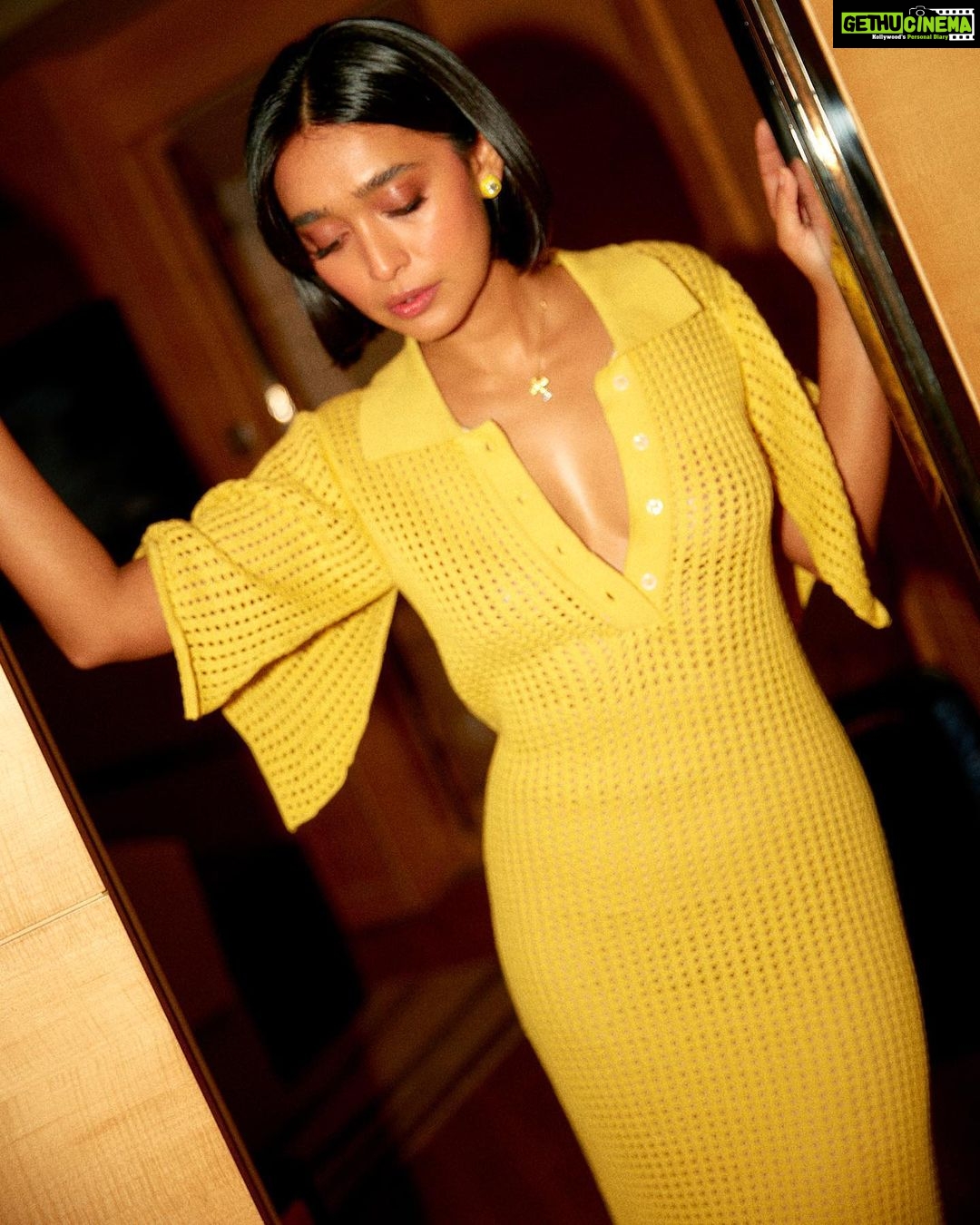Sayani Gupta Instagram - 🌼 Outfit @lovebirds.studio Earrings & Necklace @sapnamehtajewellery Rings @lunayajewelry @ethnicandaz Shoes @lodishoesindia Styled by @shreejarajgopal Style team @dhwanii.jain @nandinijain05 Team: @eshwarlog @paloshell @shreejarajgopal @dhwanii.jain @kadamajay @media.raindrop @hindustantimes @ottplayapp #changemakersawards