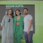 Sayani Gupta Instagram - Random shots with these cuties at @homegrownstreet @homegrownin @shakunbatra @chinxter what the hell was so funny?!!! God knows what we were upto as our other responsible friends left us! @smritikiran @nimishalok @pannuabhay 🤓