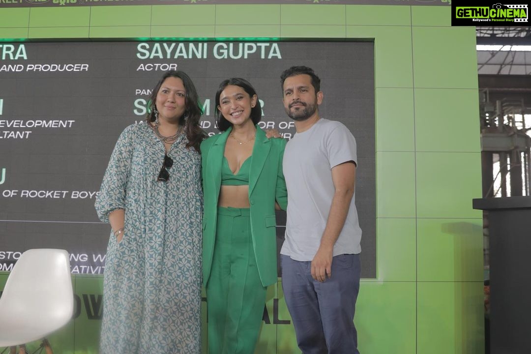 Sayani Gupta Instagram - Random shots with these cuties at @homegrownstreet @homegrownin @shakunbatra @chinxter what the hell was so funny?!!! God knows what we were upto as our other responsible friends left us! @smritikiran @nimishalok @pannuabhay 🤓