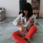 Sayani Gupta Instagram – 🐶series cont.. #fromthearchives 

This is Bella! Her first day when she was brought in.. years ago! She later went to Kamshet! @atulkumartct @rachel.de.souza gave her a fabulous home!

Will never forget how my grandniece Tara not even two.. would be calling out Bella Bella and being most amused by her constantly! Her first interaction with a dog so closely! But Bella couldn’t care less! 😂
Bella was a boss B! 🐕🫡