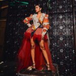 Sayani Gupta Instagram - Show stopping for @jajaabor2017 @lakmefashionwk @fdciofficial 💥 Make up @eshwarlog Hair @paloshell @shreejarajgopal @dhwanii.jain @riichabhoyar 📷 @mohitvaru 🫡