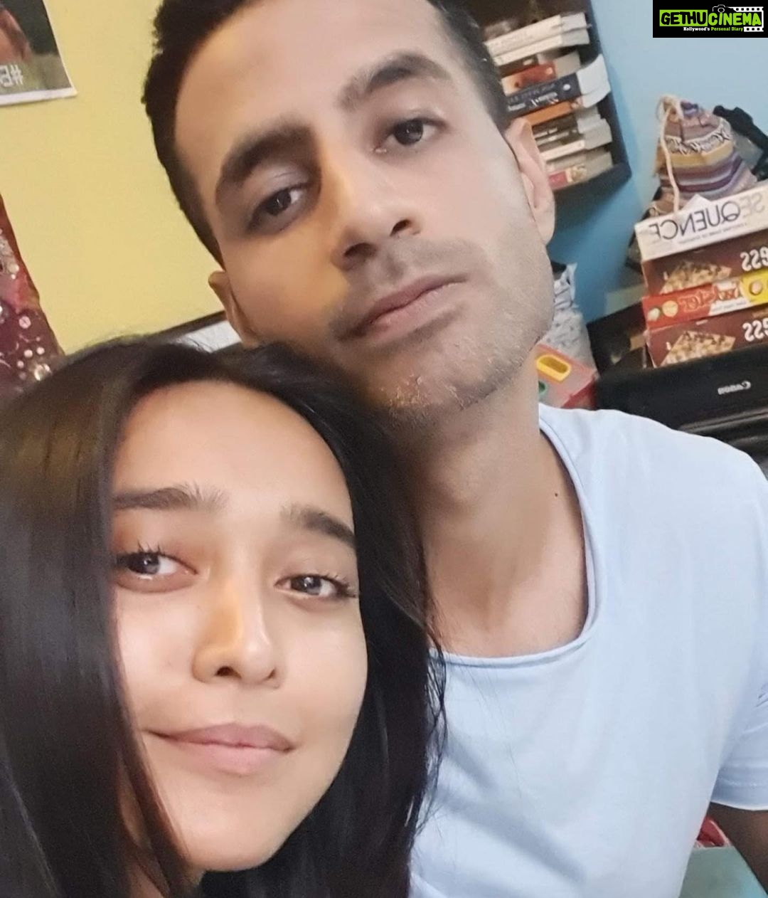 Sayani Gupta Instagram - If you have seen #Farzi you can’t forget this guy! Right? Bhuvan and I met on our first day of the FTII selection workshop.. in 2008. Once you saw Bhuvan, you couldn’t forget him.. so we became friendly. Mostly making fun of each other during the meagre breaks between 50 rounds of acting exercises each day, all day, for 4 days. We both got through. We became friends. Still making fun of each other. He was one of the best in CLOWNING class. Had a natural goofy funny bone in him. I remember a workshop in acting class, with both of us.. in bed, in the scene.. as the class of 20 along with the teacher watched the scene play out.. Bhuvan (with his ingenious choices) thought it would be completely ok, without anyone noticing, to take glycerine in his eyes to cry in the middle of the scene. I, along with everyone in the room couldn’t believe what just happened. We laughed for months. That’s the beauty of acting school that you can do shit & you laugh & learn from it. Bhuvan for one remembers everyone’s exercises with the minutest details. We all.. learnt, laughed, cried, fought, had magical experiences, heartbreaks all together.. like you do in acting/film/art schools. But you also create a bond that surpasses time. Cause during this time, we also realised our love for the craft and the hunger to touch a few moments of Truth through the work we hope to do. I have been waiting for Farzi.. for him. And I expected him to do a good job. But last night when I saw the whole show, I came out engulfed by Firoz. He was so wholesome, and for me the Soul of the show. I thought Bhuvan ate the opportunity thrown at him, he grabbed it, worked bloody hard and came out there and knocked it out of the park! I am ecstatic for him cause this would open numerous doors for him🤞.. but also.. that hunger that binds us all in a way.. is simmering up and he is raring to go! That’s the journey I am proud of.. for him.. for us. And honestly there’s no greater joy than seeing your own people smash it! When one of us wins, we all win. So here’s to all actors who have come before us, paved the way, made it a little easier.. and those who will come after us! ❤️💪🦋🍀 @bhuvanarora27 💫