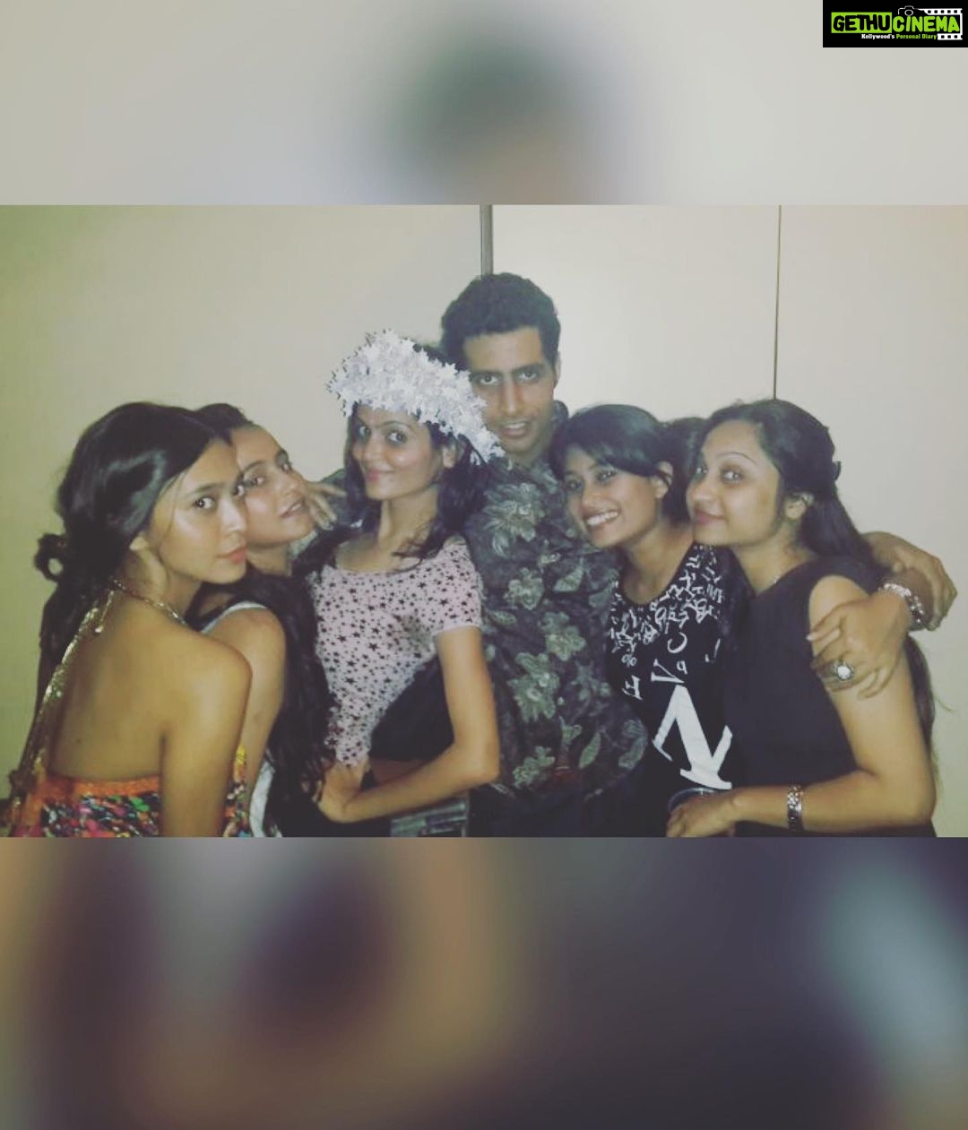 Sayani Gupta Instagram - If you have seen #Farzi you can’t forget this guy! Right? Bhuvan and I met on our first day of the FTII selection workshop.. in 2008. Once you saw Bhuvan, you couldn’t forget him.. so we became friendly. Mostly making fun of each other during the meagre breaks between 50 rounds of acting exercises each day, all day, for 4 days. We both got through. We became friends. Still making fun of each other. He was one of the best in CLOWNING class. Had a natural goofy funny bone in him. I remember a workshop in acting class, with both of us.. in bed, in the scene.. as the class of 20 along with the teacher watched the scene play out.. Bhuvan (with his ingenious choices) thought it would be completely ok, without anyone noticing, to take glycerine in his eyes to cry in the middle of the scene. I, along with everyone in the room couldn’t believe what just happened. We laughed for months. That’s the beauty of acting school that you can do shit & you laugh & learn from it. Bhuvan for one remembers everyone’s exercises with the minutest details. We all.. learnt, laughed, cried, fought, had magical experiences, heartbreaks all together.. like you do in acting/film/art schools. But you also create a bond that surpasses time. Cause during this time, we also realised our love for the craft and the hunger to touch a few moments of Truth through the work we hope to do. I have been waiting for Farzi.. for him. And I expected him to do a good job. But last night when I saw the whole show, I came out engulfed by Firoz. He was so wholesome, and for me the Soul of the show. I thought Bhuvan ate the opportunity thrown at him, he grabbed it, worked bloody hard and came out there and knocked it out of the park! I am ecstatic for him cause this would open numerous doors for him🤞.. but also.. that hunger that binds us all in a way.. is simmering up and he is raring to go! That’s the journey I am proud of.. for him.. for us. And honestly there’s no greater joy than seeing your own people smash it! When one of us wins, we all win. So here’s to all actors who have come before us, paved the way, made it a little easier.. and those who will come after us! ❤️💪🦋🍀 @bhuvanarora27 💫