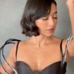 Sayani Gupta Instagram – @sayanigupta 🖤 ready for #citadelamazonprime  night 📺 
.
.
.
Hair – @paloshell 
Make Up – @sitalmakeup 
Styling – @shreejarajgopal 
Photography – @kadamajay 
Outfit – @tanieyakhanuja 
Jewels – @mahesh_notandass  @vandalsworld_unofficial 
.
.
.
#sayanigupta #bollywoodnight  #bollywoodcelebrities  #retrohair #bobhairstyles #glossyhair #redcarpethair #fashiohair #shorthairstyle #bobhaircut #photoshoot #strikeapose #fancyhairdresser #hairbypalomi Mumbai, Maharashtra