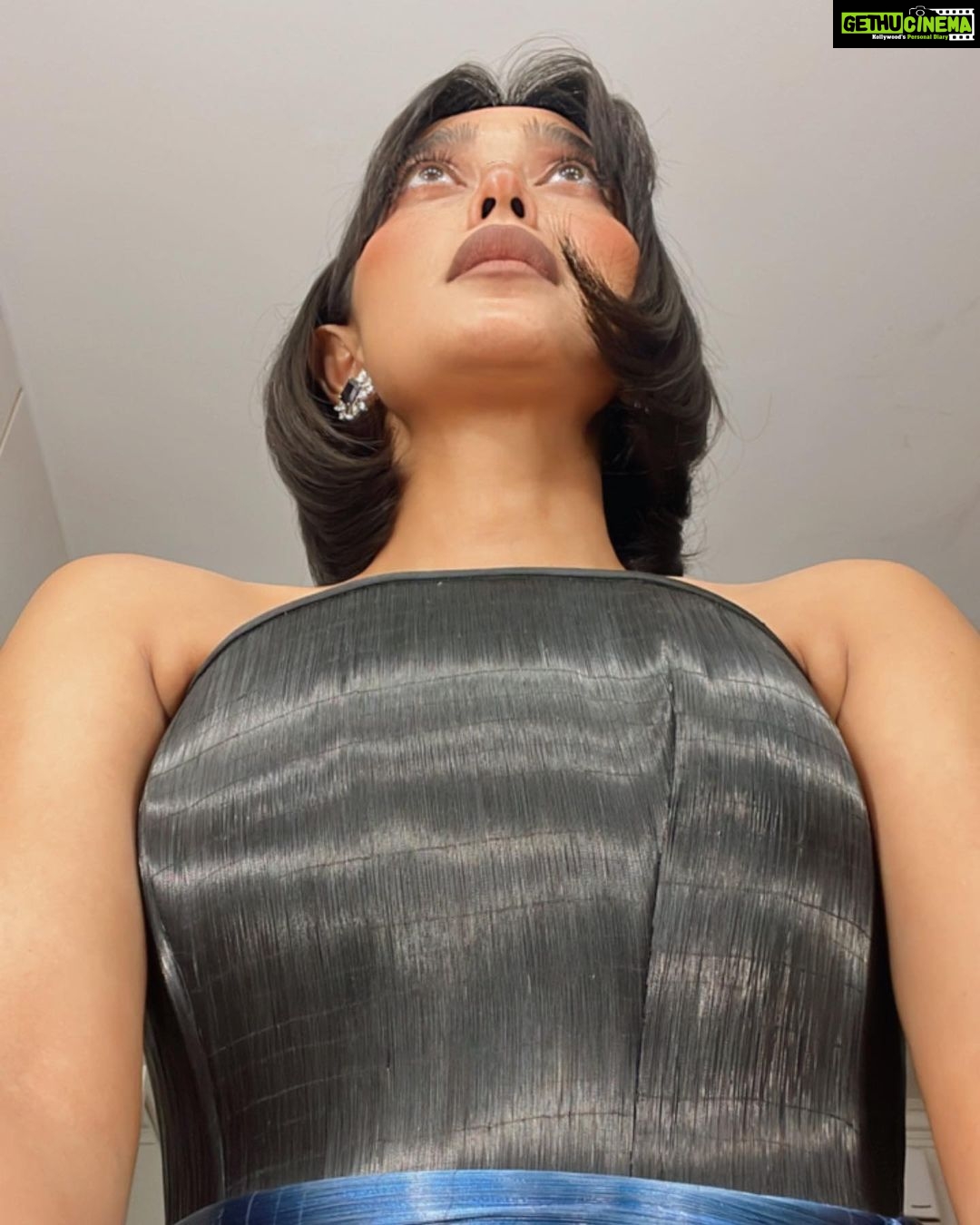 Sayani Gupta Instagram - From the other night! 💙🖤🍴