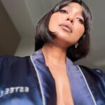 Sayani Gupta Instagram - No filter just the Sun. The last two are from the end of the night. Just a testament to the skill and the proficiency of my team. @eshwarlog on make up & @paloshell on hair. We are what we are for our teams! 🦋 Also @shreejarajgopal my ultimate collaborator whose voice in the background with the cutlery sounds while the team eats bangali food. 😂❤️