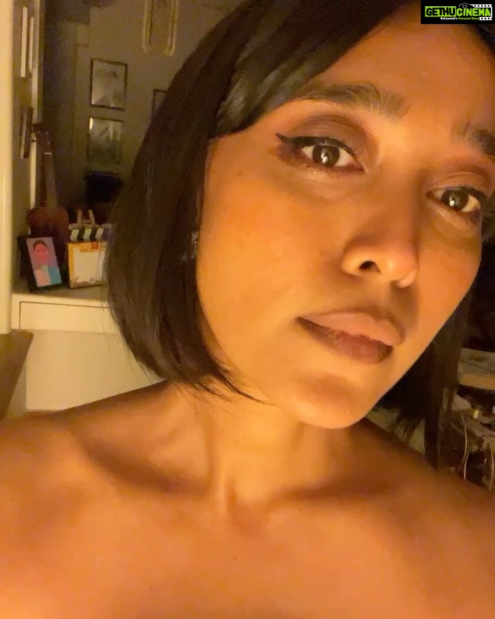 Sayani Gupta Instagram - No filter just the Sun. The last two are from the end of the night. Just a testament to the skill and the proficiency of my team. @eshwarlog on make up & @paloshell on hair. We are what we are for our teams! π¦ Also @shreejarajgopal my ultimate collaborator whose voice in the background with the cutlery sounds while the team eats bangali food. πβ€οΈ