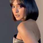 Sayani Gupta Instagram - #STARDUSTAWARDS : Excellence in Film & OTT 🏆 🖤 @sayanigupta 💙 . . . Hair - @paloshell Make Up - @eshwarlog Styling - @shreejarajgopal Styling Team - @dhwanii.jain Photography - @kadamajay . . . #sayanigupta #bollywoodnight #stardustawards2023 #awardfunction #bollywoodcelebrities #redcarpetlook #dropitlikeitshot #smoothfinish #bobhairstyles #glossyhair #redcarpethair #fashiohair #shorthairstyle #bobhaircut #bobhairdaily #photoshoot #strikeapose #fancyhairdresser #hairbypalomi Mumbai, Maharashtra