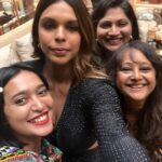 Sayani Gupta Instagram - Our baby is about to pop a baby! @aasthasharma you are the sexiest mamma on the planet! Best best for you and baby! We love you! @reannmoradian @joyeetacruises @nupurasthana @nehapartimatiyani @maanvigagroo and all the other girlies! Missed the rest of the behans! 🦋🐝👶❤️