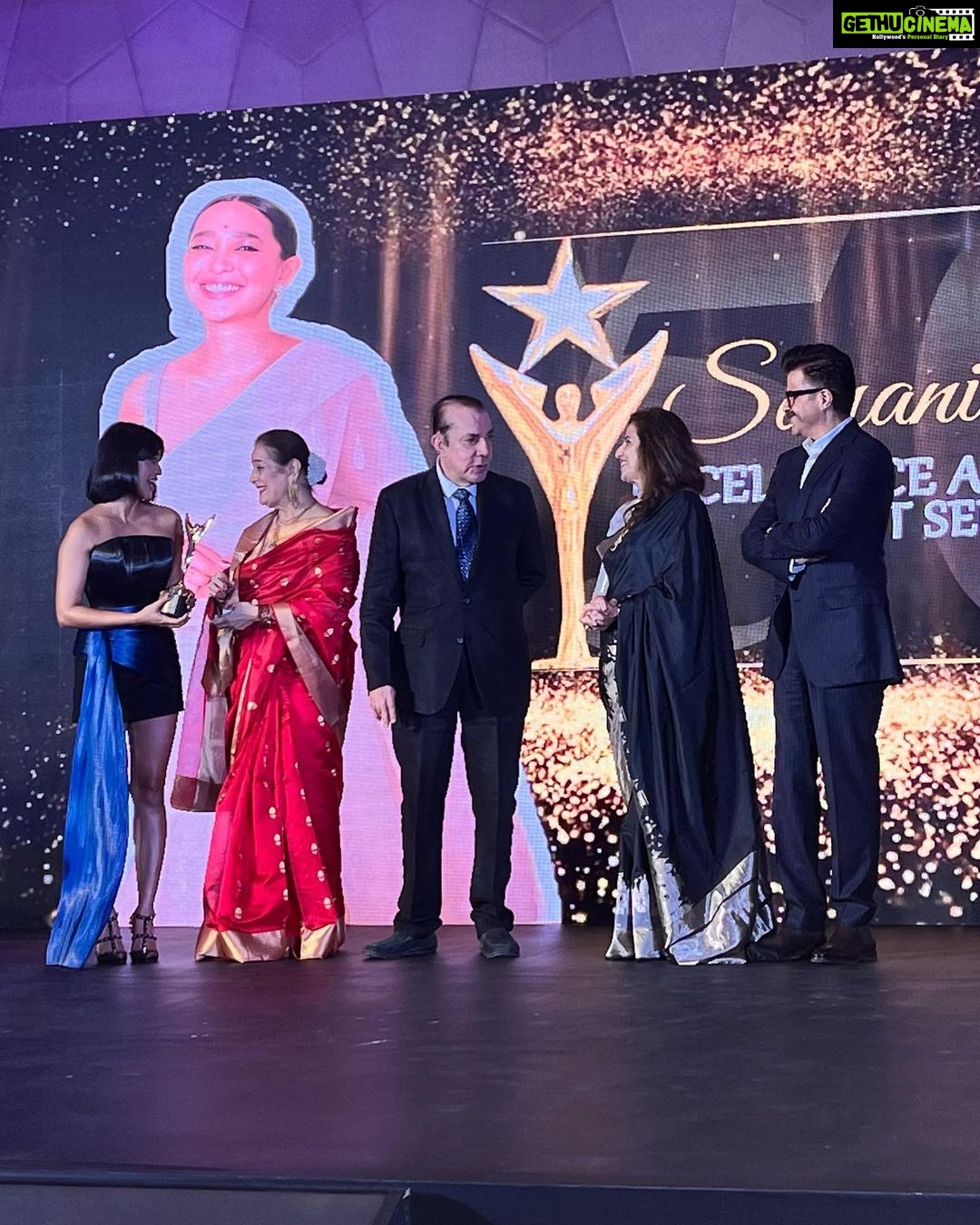 Sayani Gupta Instagram - @stardustawards Excellence in Film & OTT 🤷♀️🤪
