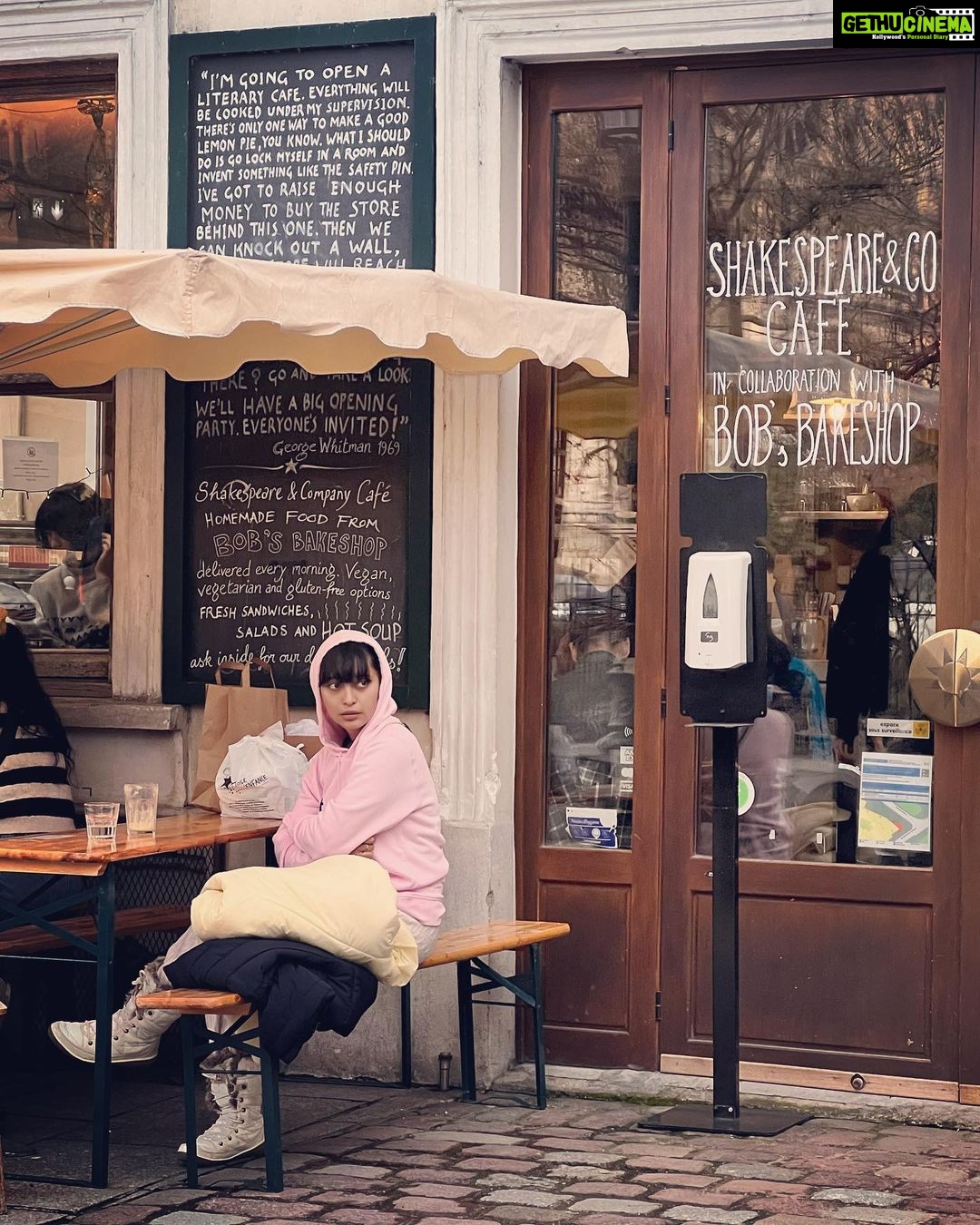 Sayani Gupta Instagram - Pastels in Paris