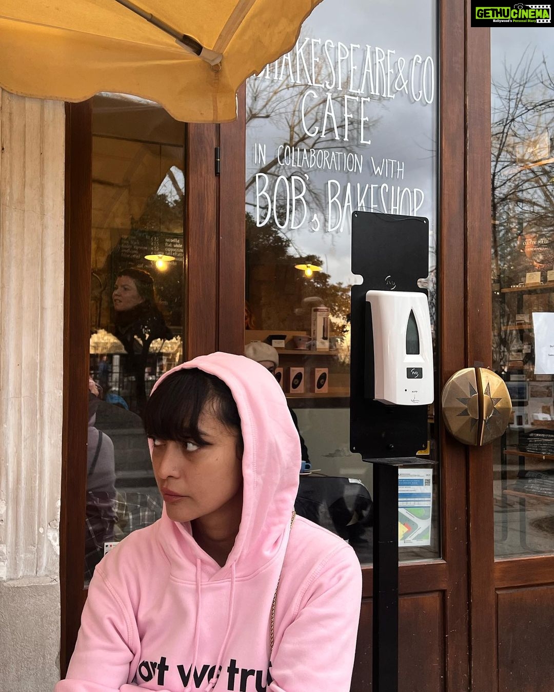 Sayani Gupta Instagram - Pastels in Paris