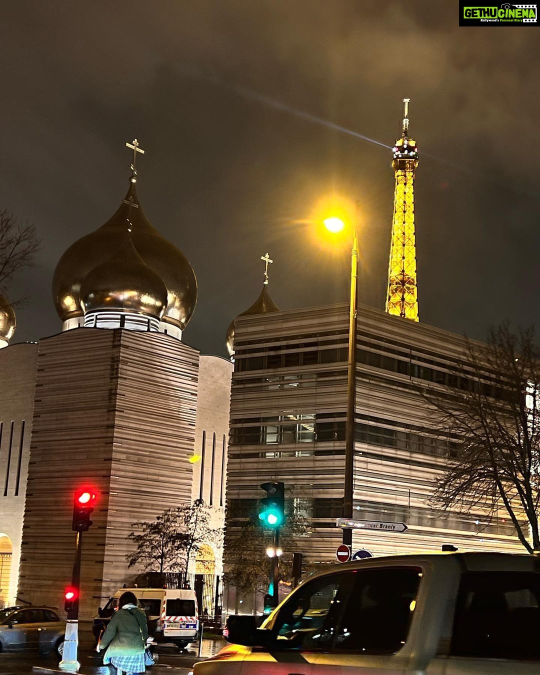 Sayani Gupta Instagram - Perspective #eiffeltower I had a very different romanticism about what is can be, should be and is. But it changed quickly and positively once you come closer… not just in perspective but also in its sheer being and craftsmanship of this piece of architecture and planning. Anyway, more cheesy photos to follow! 🫠Eiffel Tower - Paris, France