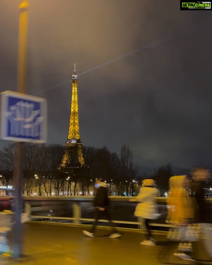 Sayani Gupta Instagram - Perspective #eiffeltower I had a very different romanticism about what is can be, should be and is. But it changed quickly and positively once you come closer… not just in perspective but also in its sheer being and craftsmanship of this piece of architecture and planning. Anyway, more cheesy photos to follow! 🫠Eiffel Tower - Paris, France